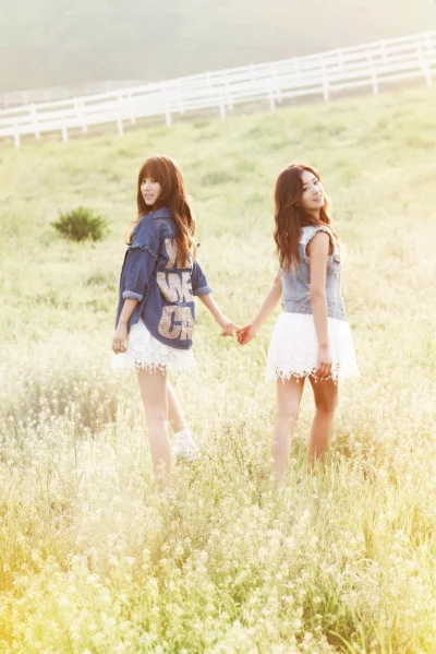 K.....o - #chorong #bomi 

#koreanka #apink