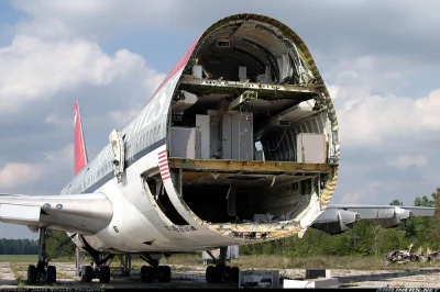 atoci_pl - Jak cienkie są ściany kadłubu samolotu? Bardzo!


#lotnictwo #samoloty