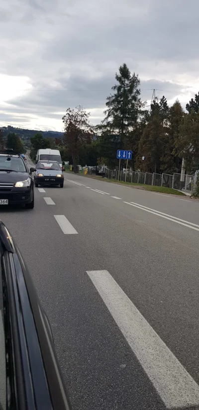 Mayon - Dzisiaj jadąc zakopianką w kierunku Krakowa, na odcinku z dwoma pasami ruchu ...