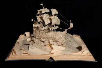 malakropka - #art #sztuka #zpapieru #statki #ksiazki
Ship Sets Sail_
autorka: Emma ...