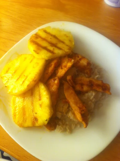 Gudyk - Pikantna grillowana pierś z kurczaka z ryżem i grillowanym ananasem omnomnomn...
