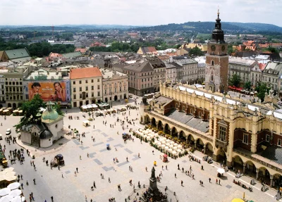 Sercio - Piękne miasto, zwłaszcza rynek latem

SPOILER