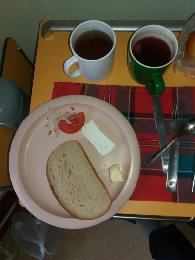 Kwassokles - #szpital #jedzenie #zdrowie kolacja na prawdę spoko 2 kromki chleba kost...