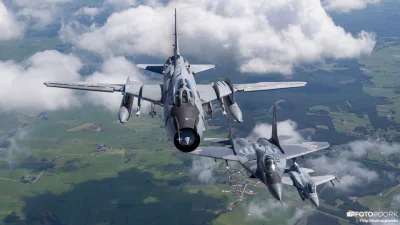 mike78 - Tu na jednym zdjęciu właśnie SU-22, MIG-29 oraz F-16 w polskich barwach woje...