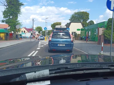 mctortillabezmex - Takie auto widziałem dzisiaj nad morzem na czeskich blachach i zas...