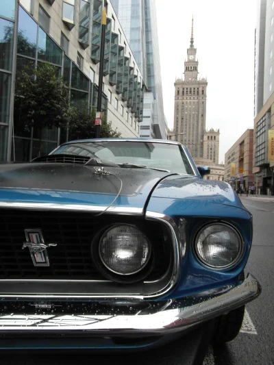 superduck - @Kauabang: to bodajże Mustang Mach 1 1972. Warsawdrive śmiga po mieście w...