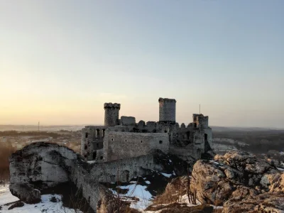 Kurisutofa - ! Z czym Ci się kojarzy? :-)

Zamek Ogrodzieniec we wsi Podzamcze. Wojew...