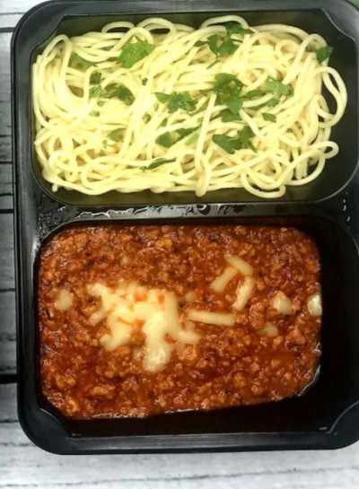efceka - #100pudelkowychobiadkow 

Zaległy Obiadek 13/100
Spaghetti bolognese
#je...