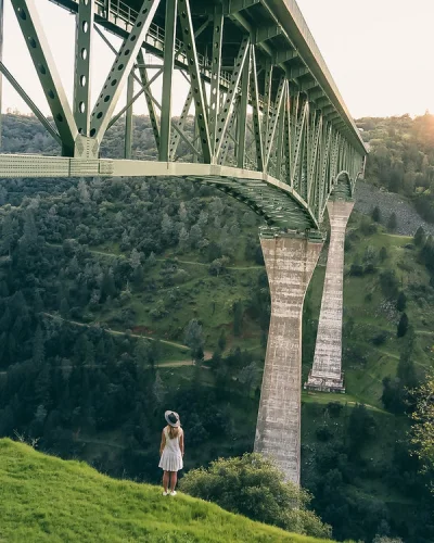 Mesk - Auburn-Foresthill Bridge #fotografia #gory #earthporn #azylboners #infrastrukt...