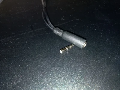 gramwmahjonga - #szczecin #elektronika #glosniki
Zerwał mi się kabel od głośników (m...