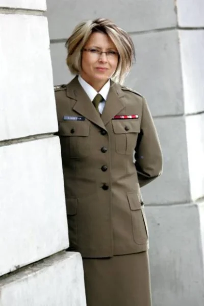 x.....r - @paziu: Niestety... Porównaj sobie mundury niemieckie, włoskie lub jakiekol...