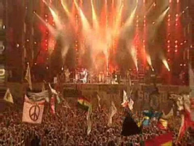 barytosz - Raz dwa trzy - Nikt nikogo woodstock 2005

#muzyka #sluchajzbarytoszem