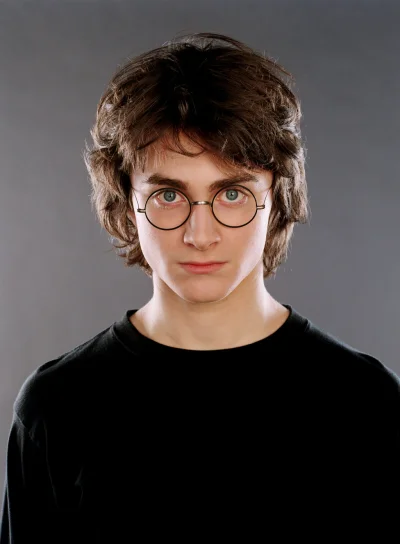 B.....5 - Daniel Radcliffe, który grał Harryego Pottera jest samotny ponieważ ma tylk...