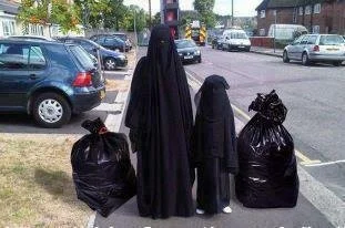 stworekpotworekpokaze_jezorek - Te 4 muzułmańskie kobiety stoją murem za pokrzywdzoną...