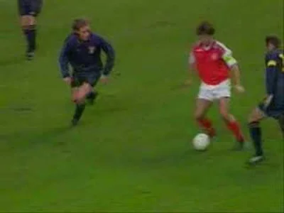 n.....o - @Arbiter_Elegantiae: Laudrup > Zidane