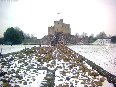 Z.....o - @ZdrowiePaleo: Norman Keep w Cardiff Castle również w śniegu :-) czekałam n...