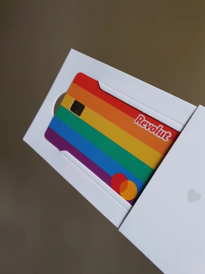 Radek41 - Ale śliczna i estetyczna "karta LGBT" od Revolut do mnie przyszła (ʘ‿ʘ)

...