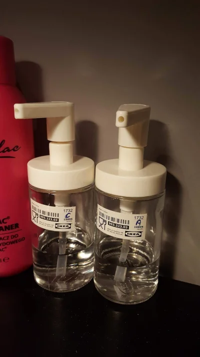 tinues - @Misieeek Mam coś takiego, kupiłam w Ikei. Szklana, kosztowała jakieś grosze...