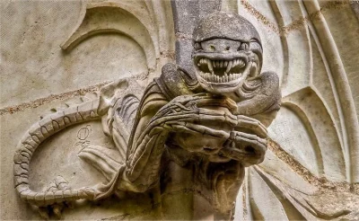 WezelGordyjski - XV-wieczny gargulec z Kaplicy Betlejemskiej w Saint-Jean-Boiseau koł...
