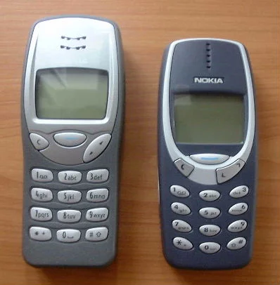 TwujKasztan - Nie wiem skąd wziął się mit, że Nokia 3310 była pancernym telefonem. 33...