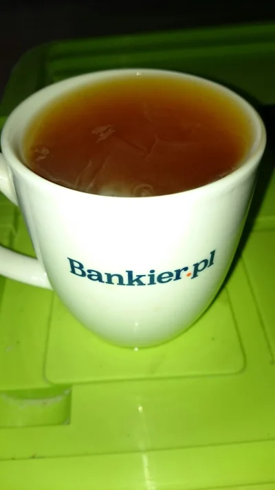 L.....o - Elo @Bankierpl, picie ze mno herbatkę z cytryną 

#herbata #kubek