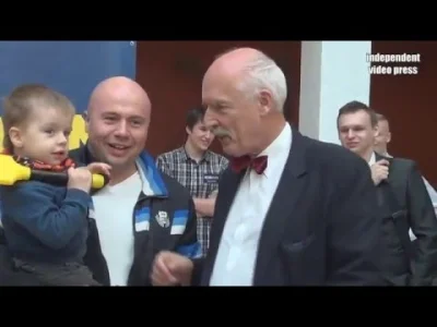 A.....o - Janusz Korwin-Mikke bawi się z dzieckiem ☻ 
https://www.youtube.com/watch?...