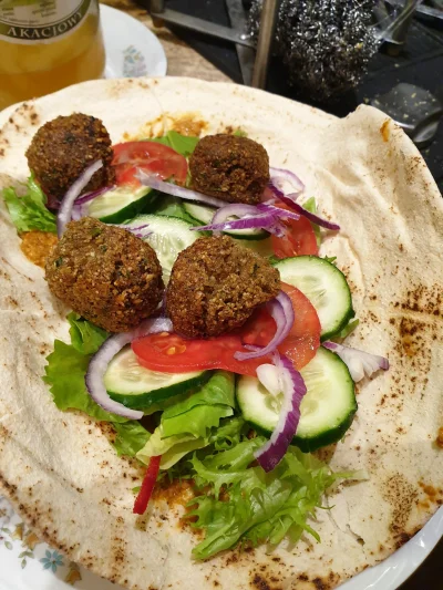 Rzaba - Czy ten własnoręcznie wykonany falafel zasługuje na plusa albo 500+? ( ͡° ͜ʖ ...