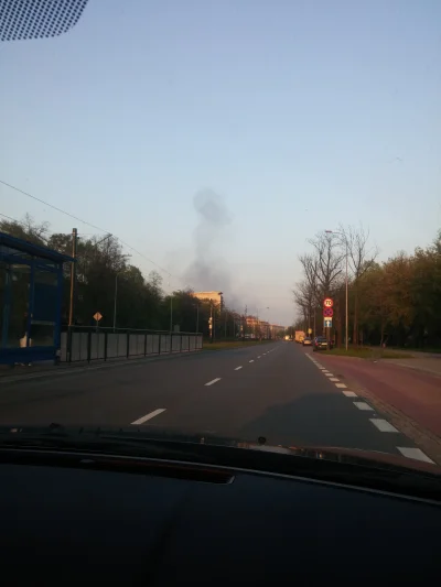 gchmurka - Ktoś, coś z #krakow wie co to się paliło na Hucie?
Zdjęcie zrobione od Cz...