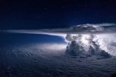 lechita - #chmury #blyskawice #burza #earthporn 

Burza z okna samolotu
Santiago B...