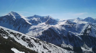 m.....n - Starorobociański wczoraj. Bez tlenu, w stlu alpejskim YOLO.
Jakby ktoś się...