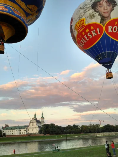 cytrus0 - #krakow #balon

Balon(y) wrócił do Krakowa. Polecam na żywo - zdjęcia spr...
