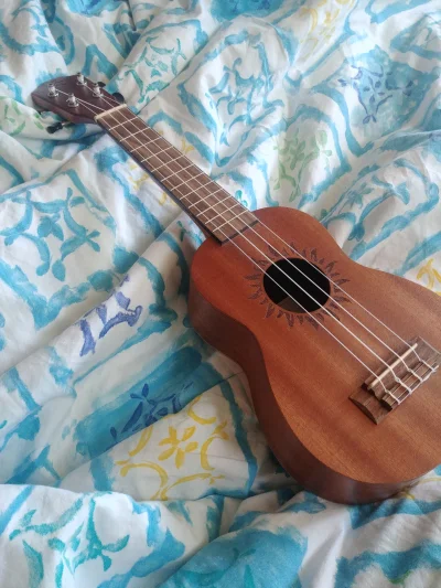 szaldr - Od rana sobie pykam na ukulele piękna sprawa 

#dziendobry