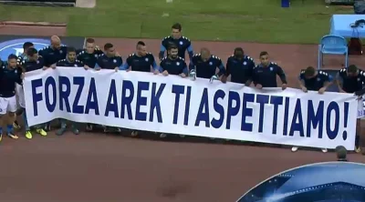 Piecu - Piłkarze Napoli przed meczem z Feyenordem
'Arek czekamy na Ciebie'

#pilka...