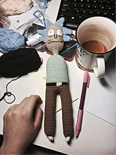 N.....A - Rick na wykończeniu...
32 cm 

#rickandmorty #handmade #szydelkowanie #niek...