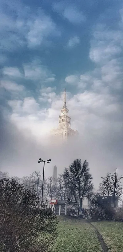 dancap - #smog #Warszawa 

Autor: Patryk Bryliński.