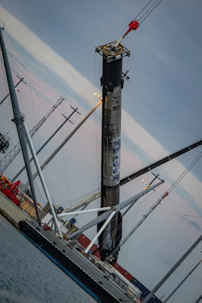 anon-anon - Lot SpaceX z zeszłego tygodnia, ciekawe ujęcie rozładunku z barki.

htt...