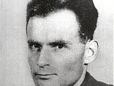 L.....s - Żydowski zbrodniarz Stefan Michnik
 Oskarżany o zbrodnie stalinowskie – był...