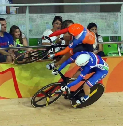 moonkey - Laurine van Riessen unika kolizji robiąc wallride po bandzie reklamowej. #w...