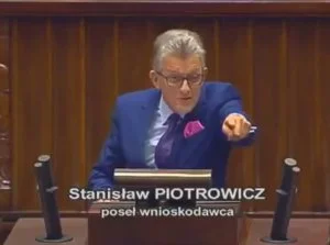 Zdejm_Kapelusz - Od komunistycznego prokuratora do sędziego TK? Piotrowicz nie wykluc...