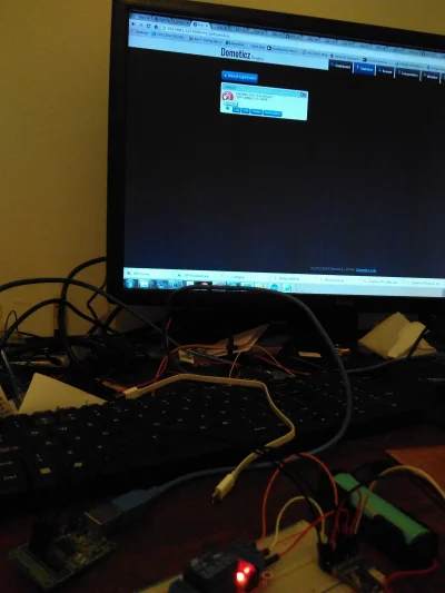 Pan_Slon - Domoticz & ESP8266 + przekaznik! Dziala, moge isc spac.

Domoticz postaw...