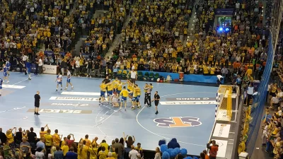 handballer - #pilkareczna #mecz #kielce

Po raz ósmy z rzędu ᕙ(✿ ͟ʖ✿)ᕗ