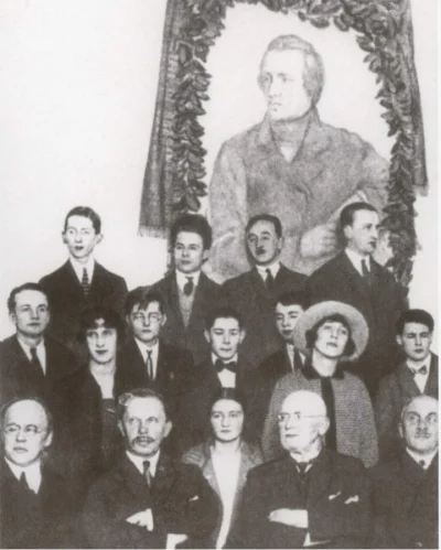 Honorrata - I konkurs chopinowski, w 1927 roku.
Drugi od lewej w pierwszym rzędzie t...