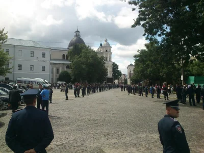 Opipramoli_dihydrochloridum - "Wizytę B.Komorowskiego w Łucku obstawia kilka tysięcy ...