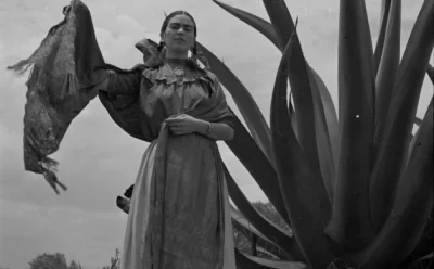 Ponczka - #ladnapani #dawnepieknosci #fotografia #fotografiaanalogowa
Frida Kahlo wi...