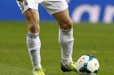 lolokolo - Gareth Bale nie oszczędza nóg na siłowni



#realmadryt #pilkanozna #garet...
