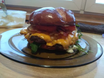D.....o - I cyk burger na śniadanie ( ͡º ͜ʖ͡º)
#gotujzwykopem #chwalesie #burger
