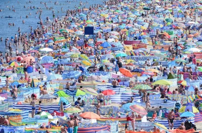 xagon - @Tesseract: Chyba kolega plaże pomylił, bo polska plaża wygląda tak :