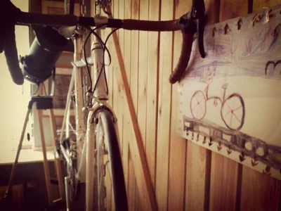 Odniemiec - Nie ma to jak w pracy :)

#tasbike #pracbaza #vintage #coffee #coffeeheav...