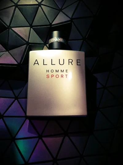 drlove - #150perfum #perfumy 107/150

Chanel Allure Homme Sport (2004)

Dziś będz...