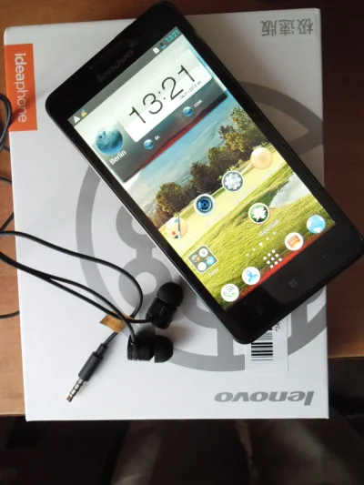 M.....2 - Po 2 tygodniach doszedł mój pierwszy telefon z andkiem, lenovo P780 z słuch...